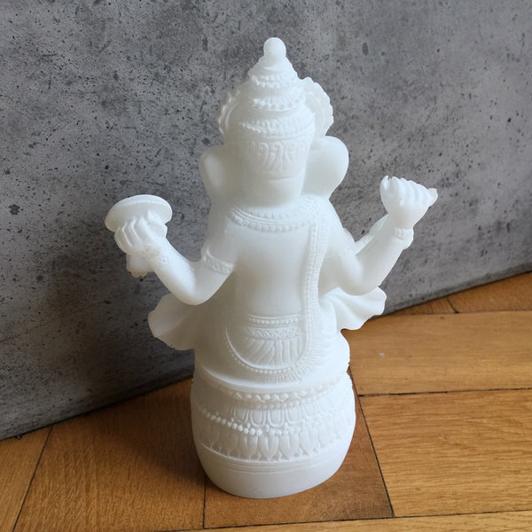 Ganesha  – In leuchtendem Weiß, 17 cm